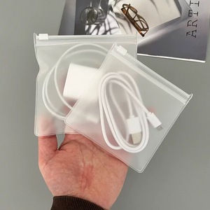 Pochette à bijoux en EVA transparent givré avec <span class=keywords><strong>logo</strong></span> personnalisé, emballage pour bijoux, sacs en plastique avec petite fermeture éclair pour grandes boucles d'oreilles - Product Image 3
