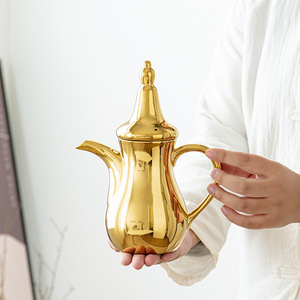 Carafe à café et thé en céramique arabe dorée 500 ml, théière en porcelaine avec couvercle doré, carafe à eau pour thé et café - Product Image 3