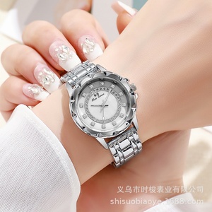 นาฬิกาควอทซ์ผู้หญิงสองสีสุดหรู หน้าปัดประดับคริสตัล สายสแตนเลส - Product Image 5