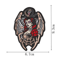 Patchs thermocollants en PVC au design sorcière rétro brodé, avec éléments squelette de vampire et toile d'araignée, ambiance sombre et mystérieuse pour chapeaux