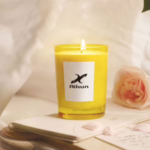 AIKUN Pot à bougie en verre Cire de soja avec couvercle Bougies parfumées romantiques Impression de bougie en verre Loge pour chambre à coucher - Product Image 5