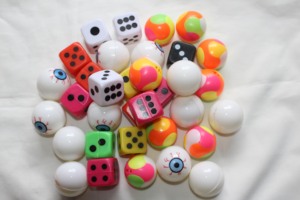 Barato 3,0 cm ABS plástico malabares bola CE certificado deportes juguete para máquinas expendedoras - Product Image 5