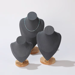 Bijouterie en bois massif Vente en gros Usine Base en bois gris vert foncé Collier Bijouterie Présentoir Buste de Bijouterie Exposition - Product Image 2