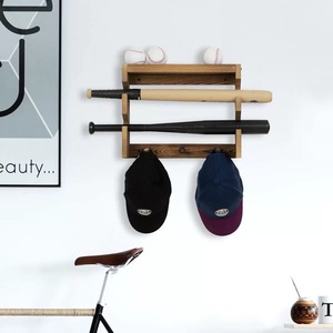 Soporte de pared de madera para bates de béisbol, organizador de almacenamiento de 3 niveles para gorras y pelotas, para uso en el hogar y la sala de estar. - Product Image 1