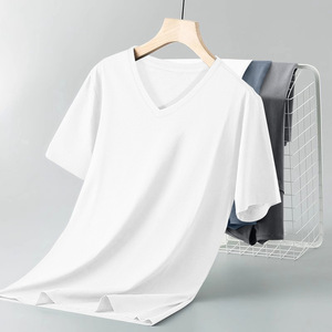 T-shirt homme col V en coton pur, personnalisable avec logo OEM, coupe slim, couleur unie, décontracté, pour l'été. - Product Image 4