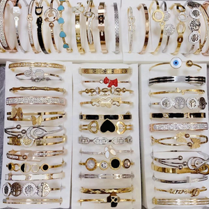 Joyería al por Mayor, Pulseras y Brazaletes de Acero Inoxidable de Moda, Modelo Múltiple, Estilo 18K PVD, Resistentes al Agua, No se Destiñen, para Mujer - Product Image 1