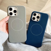 Coques de téléphone en silicone à bas prix pour iPhone 17 16 Pro Max 15 Pro 14 13 12, avec revêtement magnétique en silicone
