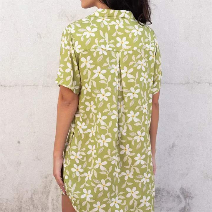 Aloha Femme personnalisé Plumeria design 100% rayonne chemise robe numérique imprimé floral dame été chemise décontractée robe de plage