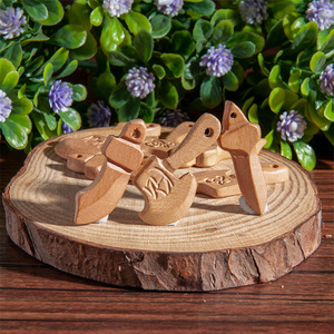 Herramientas de artesanía con grabado en relieve de 3 cm para proyectos de bricolaje: cuchillo, espada y hacha de madera de durazno, ingeniosas y exquisitas. - Product Image 3
