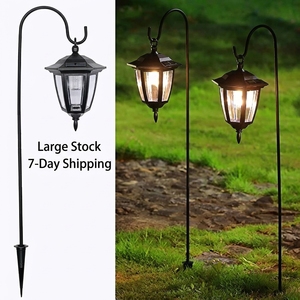 Lot de 2 lampes solaires suspendues, étanches, avec crochets de berger, éclairage paysager pour pelouse, patio, cour, allée, entrée de garage - Product Image 1