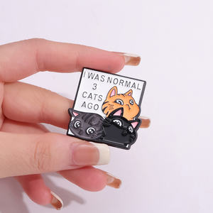 Saya adalah Normal 3 kucing lalu Enamel pin lucu Kitty hewan bros kerah ransel lencana perhiasan aksesoris untuk teman hadiah - Product Image 4