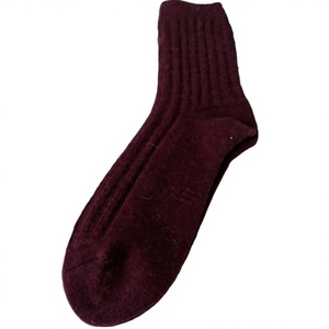 Wholesale Men's <b>Burgundy</b> Ribbed Knitted Wool Crew <b>Socks</b> Thick Winter Warm Daily Wear Solid Color Classic Style OEM ODM - Product Image 2