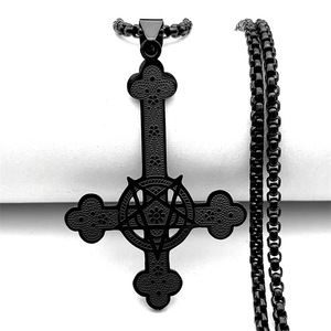 Collana Vintage Hip Hop con Ciondolo a Croce in Acciaio Inossidabile per Uomo - Product Image 5