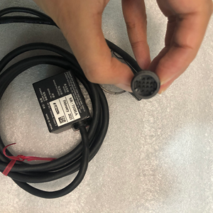 Lecteur de codes-barres et QR KEY&ENCE SR-700HA pour l'automatisation industrielle et les lignes de production - Product Image 5