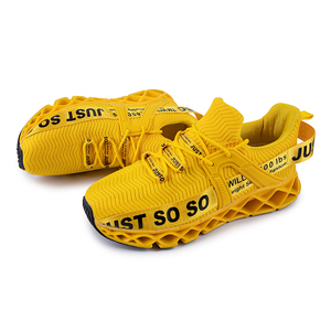 รองเท้ากีฬา JUST so so XC-002 พื้นยาง ของใหม่จากโรงงาน แฟชั่นรองเท้าหนังผู้ชาย รองเท้าบูทฤดูหนาวสำหรับผู้ชาย รองเท้าฤดูร้อน - Product Image 2