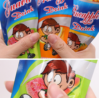 Pochette de jus personnalisée en forme de bouteille, sachet d'emballage liquide de qualité alimentaire en forme de bouteille pour boissons et jus pour enfants
