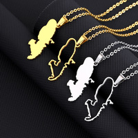 Acier inoxydable 18K PVD Français Martinique Carte Brillant et Creux Pendentif Collier pour Femmes Hommes Collier Cadeaux