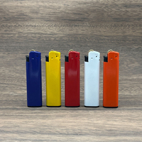 Nouveau Briquet à Flamme et Silex, Rechargeable au Gaz Butane, en Caoutchouc et Métal, avec Impression UV, Personnalisation en Gros pour Cadeaux Publicitaires à Logo Personnalisé
