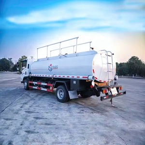 Camion de ravitaillement d'avions diesel 4x2 4x4 LHD RHD personnalisable Isuzu 6m³ 6cbm 6000L 6 tonnes pour ravitaillement d'hélicoptères - Product Image 5
