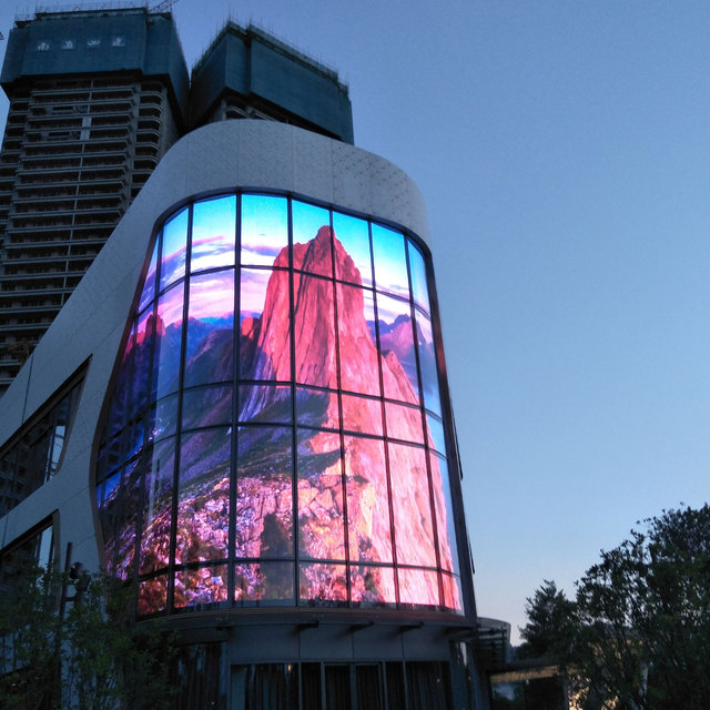 Led Transparent IP65 Led Mesh Outdoor Soft Flexible Curtain Video Led Screen for Building Facade