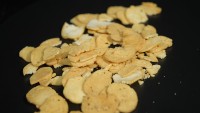 Entrega Rápida, Galletas Saladas Crispy con Sabor a Miel y Mantequilla, Certificadas Halal, en Bolsa