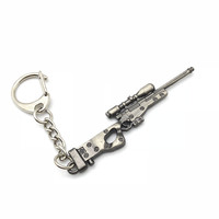 Porte-clés en métal miniature en forme de pistolet, modèle de couteau, vente en gros du fabricant, porte-clés personnalisé en métal en forme de pistolet