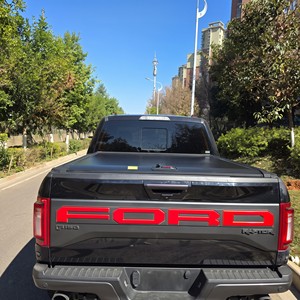 Couverture de benne de camion rétractable compatible avec <span class=keywords><strong>HILUX</strong></span>/F-150/NP300/D-MAX/RANGER, couvercle enroulable en aluminium pour toit rigide - Product Image 1