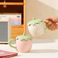 Taza de Cerámica con Forma de Fresa, Linda Taza 3D con Diseño de Fruta para Chicas