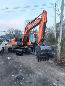 Excavatrice sur chenilles DEVELON DX130 neuve |   Mini-excavatrice de 13 tonnes avec moteur DN03 de 75 kW – Excavatrice hydraulique intelligente SPC3 - Product Image 4