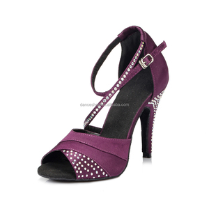 รองเท้าเต้นซัลซ่า/บาจาตาทำจากผ้าซาตินแบบมืออาชีพสำหรับผู้หญิงรองเท้าเต้นประดับเพชร<span class=keywords><strong>สี</strong></span><span class=keywords><strong>ม่วง</strong></span>/น้ำเงินพื้นนุ่มออกแบบใหม่โดยผู้ผ<span class=keywords><strong>ล</strong></span>ิต - Product Image 3