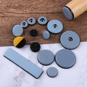 Patins antidérapants en plastique pour pieds de meubles, tables et chaises – Isolation phonique, protection du sol, durables, noirs, glisse silencieuse pour déplacement - Product Image 4