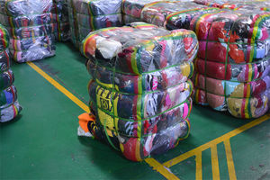 男士节俭冬季夹克，带迷彩图案二手服装混色外套包最小起订量45千克 - Product Image 6