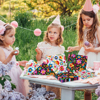 Serviettes de cocktail festonnées bleu clair 2 plis, pliées 5 x 5 pouces, jetables, en papier, en gros pour événements et fêtes