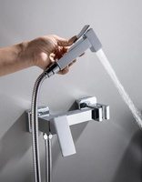 Robinet de douche mural carré en laiton pour salle de bain avec douchette bidet et tuyau de douche pour toilettes