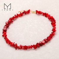 Bijoux de mode Collier de déclaration de pierres précieuses Collier de perles de corail rouge avec placage à l'or Style bohème pour les fêtes