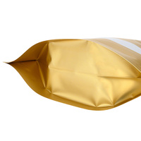 L'or mat tiennent des sacs de poche avec la serrure de fermeture éclair et la fenêtre claire pour l'emballage alimentaire