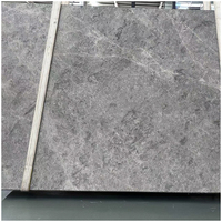 Dalle de marbre gris Tundra turc pour projets de revêtements de sol et muraux modernes de villas, hôtels, salles de bain et cuisines