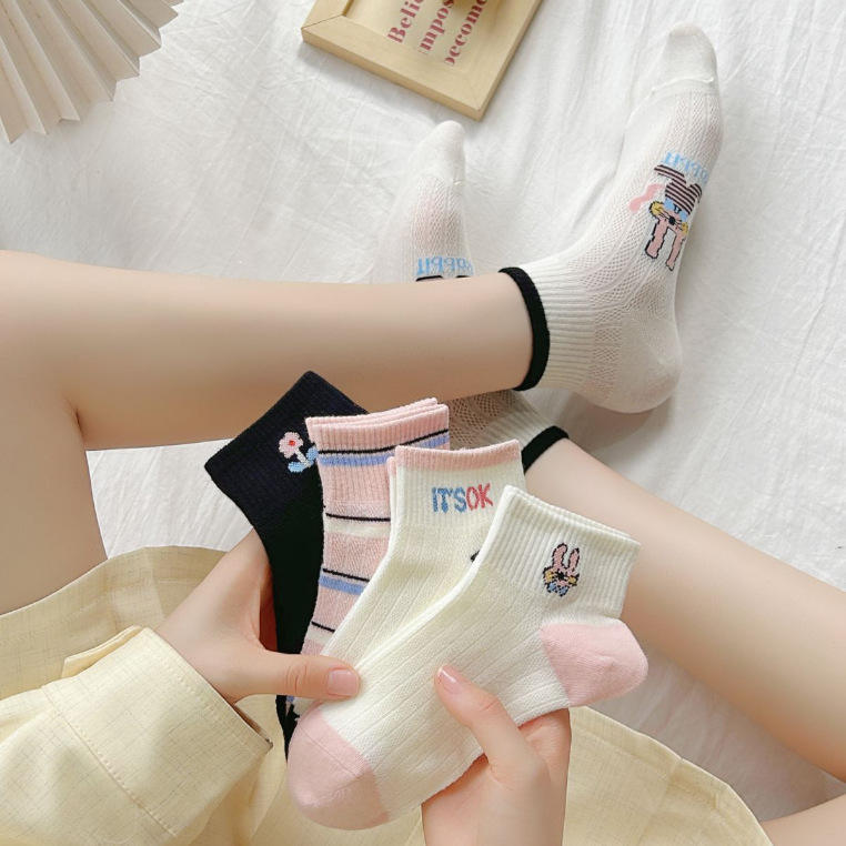 Pd403 [ถุงเท้าหญิงกระต่ายดอกไม้]