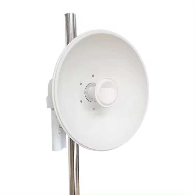 50Km Long Range Communication Antenna  PTP/PTMP Beam 5 D 5GHZ  MIMO Wireless  CPE Outdoor  IP67 Wifi Bridge