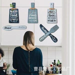 Juego de decoración de pared de cocina de madera, letreros colgantes con forma de tabla de cortar grabados con láser, decoración moderna para el hogar estilo granja - Product Image 2