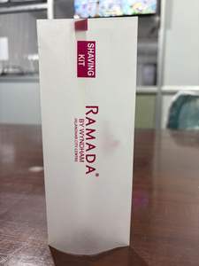 Pochette thermoscellée portable YiRui en polaire imprimée quatre couleurs pour articles de toilette d'hôtel - Product Image 2