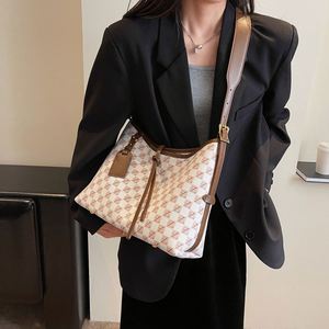 Dropship Direct Vintage Print Shoulder <b>Bag</b> Spacious Crossbody Purse Boho Casual Tote Multi-Compartment <b>Women</b> Trendy <b>Accessory</b> - Product Image 6