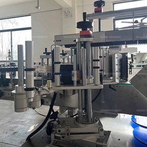 Machine d'étiquetage horizontale circulaire automatique pour bouteilles rondes et carrées de haute précision, autocollants en dôme 3D - Product Image 5