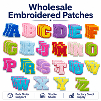 Lot de patchs alphabet en chenille en gros, lettres capitales style universitaire, en tissu éponge, brodés, en vrac, en stock pour sacs et pochettes