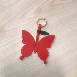 Elegant PU Leather Butterfly Pendant Keyring Portable Butterfly Charm Keychain Accessories for Women Stylish Handbag Decorations - Product Image 3