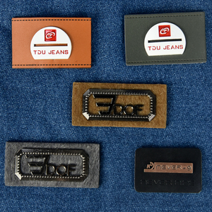Étiquettes en <span class=keywords><strong>cuir</strong></span> PU personnalisées pour vêtements Étiquette de vêtement imprimée avec logo <span class=keywords><strong>Patch</strong></span> en similicuir pour vêtements Marque Jeans - Product Image 4