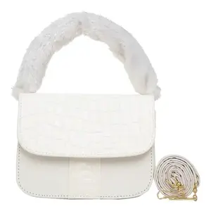Sac à bandoulière de soirée Fana blanc à motif crocodile avec poignée en fausse fourrure et fermeture à rabat pour femme adulte - Product Image 3