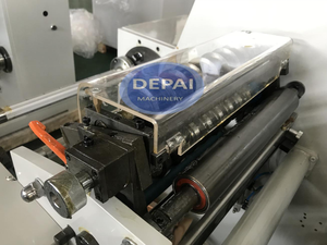 <span class=keywords><strong>Mini</strong></span> labelrol tot rol snij- en opwikkelmachine, handmatige rotatie-stansmachine, prijs automatische film- en sticker snijmachine - Product Image 2