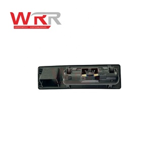 51247463163 7463163 Interruptor de puerta trasera para BMW G30 G31 G11 G12 G01 G02 530i 740i X3 X4 Botón de bloqueo de la manija de liberación de la tapa del maletero trasero - Product Image 3