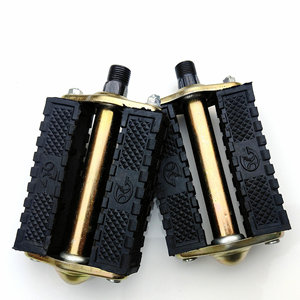 Pédales de vélo Halon, axe en acier, antidérapantes, noires, multi-usages - Product Image 1